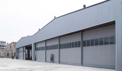 hangar&large door